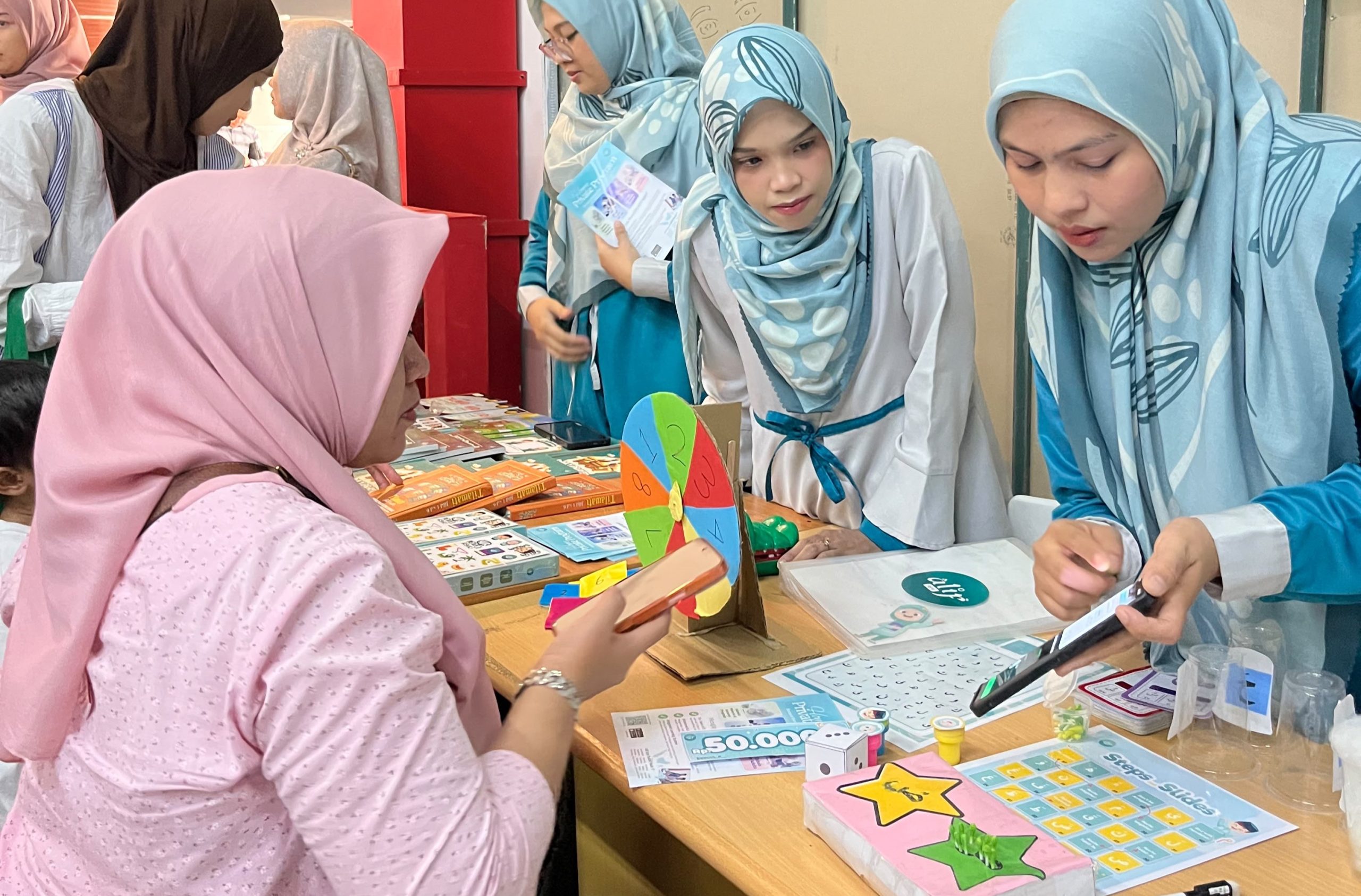 Les mengaji privat menggunakan buku Alifun